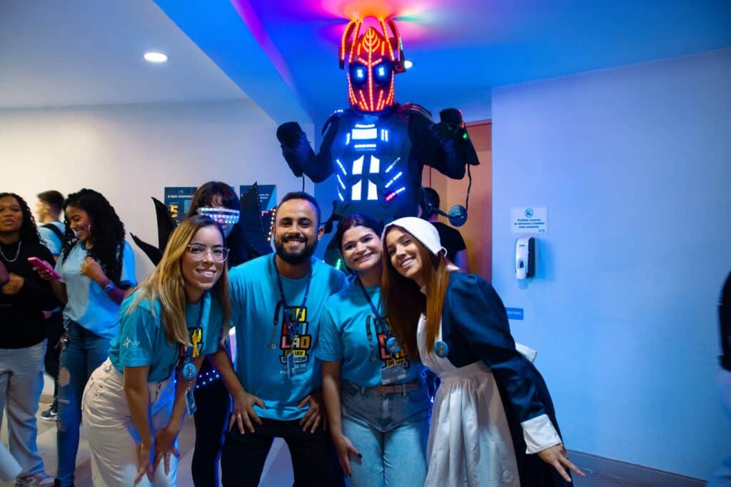 Monitores e promotores no evento - Mochilão 2024