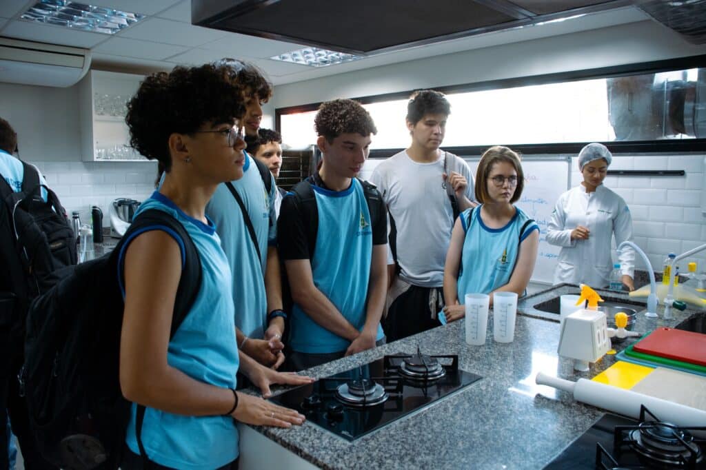 Visitantes na oficina de Nutrição - Mochilão 2024