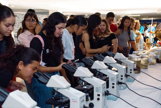 Visitantes na oficina de Saúde - Mochilão 2024